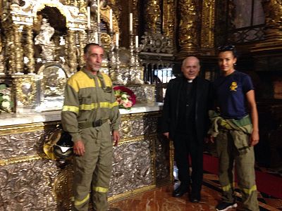 2016 09 23 MarchaSeagaOfrendaFloralSantiago08.jpg